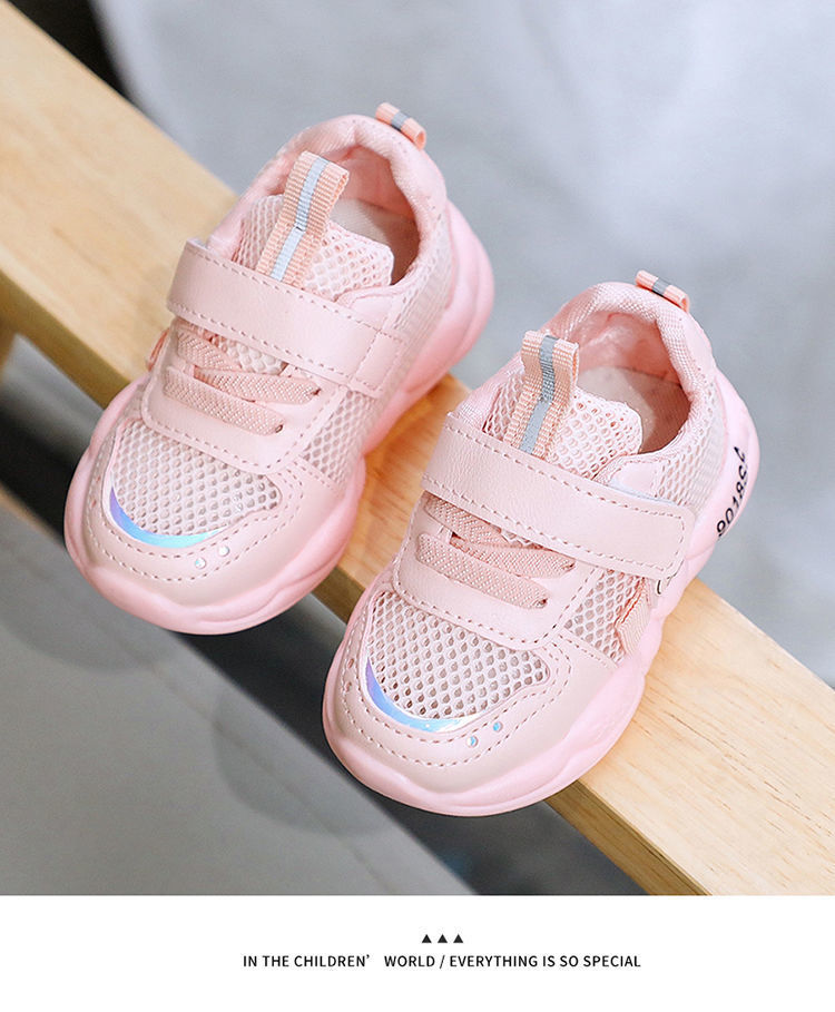 Infant and toddler mesh shoes for girls aged 0-3, spring and autumn children's soft soled walking shoes
