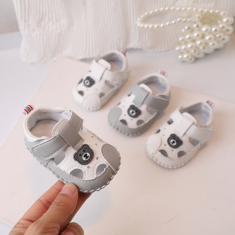 Baby sandals men's summer walking shoes 0-2 year old baby soft soled cartoon sandals