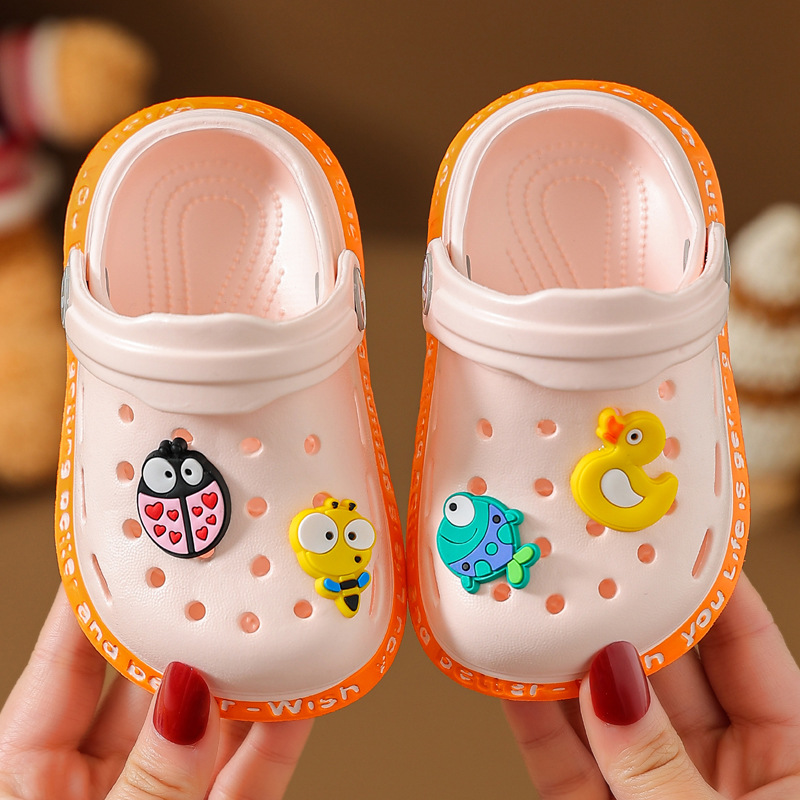Baby Baotou Sandals Boys and Girls Soft Sole Non-slip Hole Shoes (The quality is very good, please rest assured to buy)