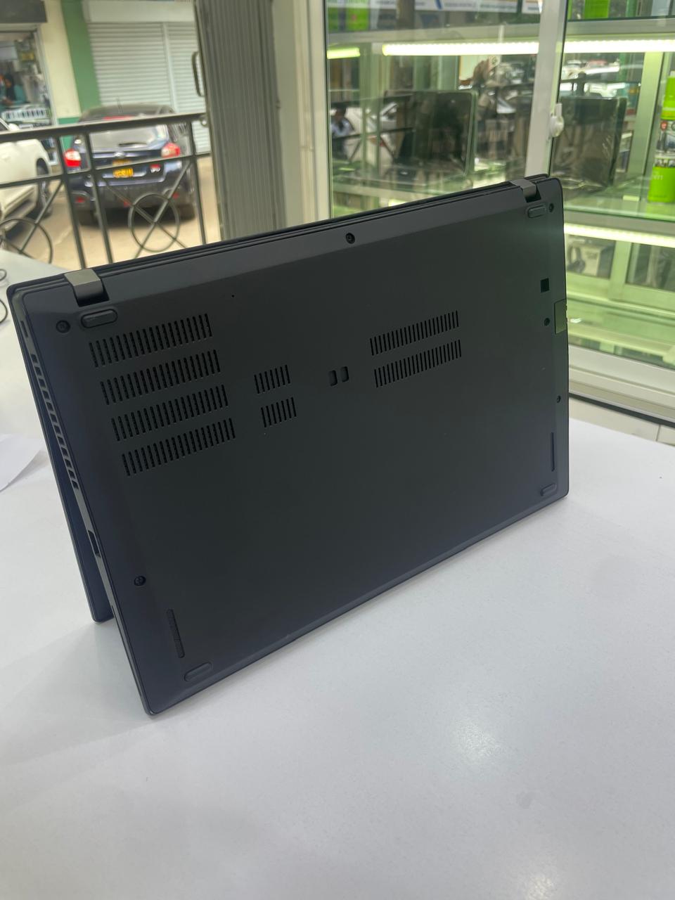 professional & Marketplace-Friendly Lenovo ThinkPad T490s – Intel Core i5, 8GB RAM,14inches SSD, 8th generation Lightweight Business Laptop