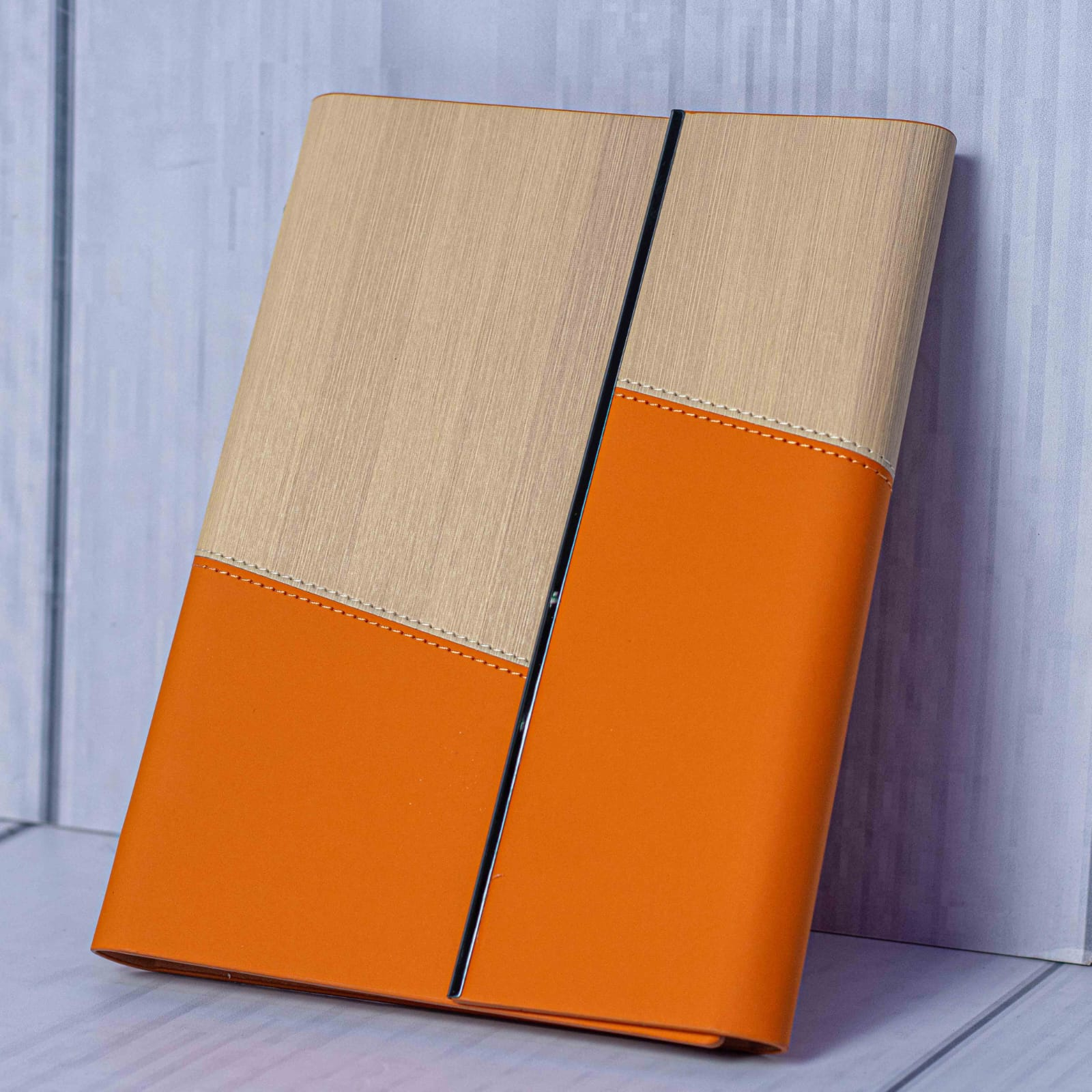 📒 Modern B5 2-tone notebook with stylish cover design ✨ Perfect for school, office, journaling, and daily writing 🎁 Includes free surprise gift