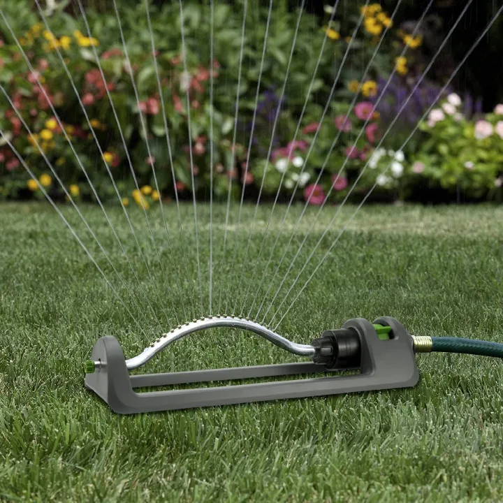 18-Hole Automatic Oscillating Lawn Sprinkler, Adjustable Garden Watering Sprayer for Grass, Flowers, Yard, Farm, Courtyard and Vegetable Garden Irrigation, Easy Outdoor Watering Tool