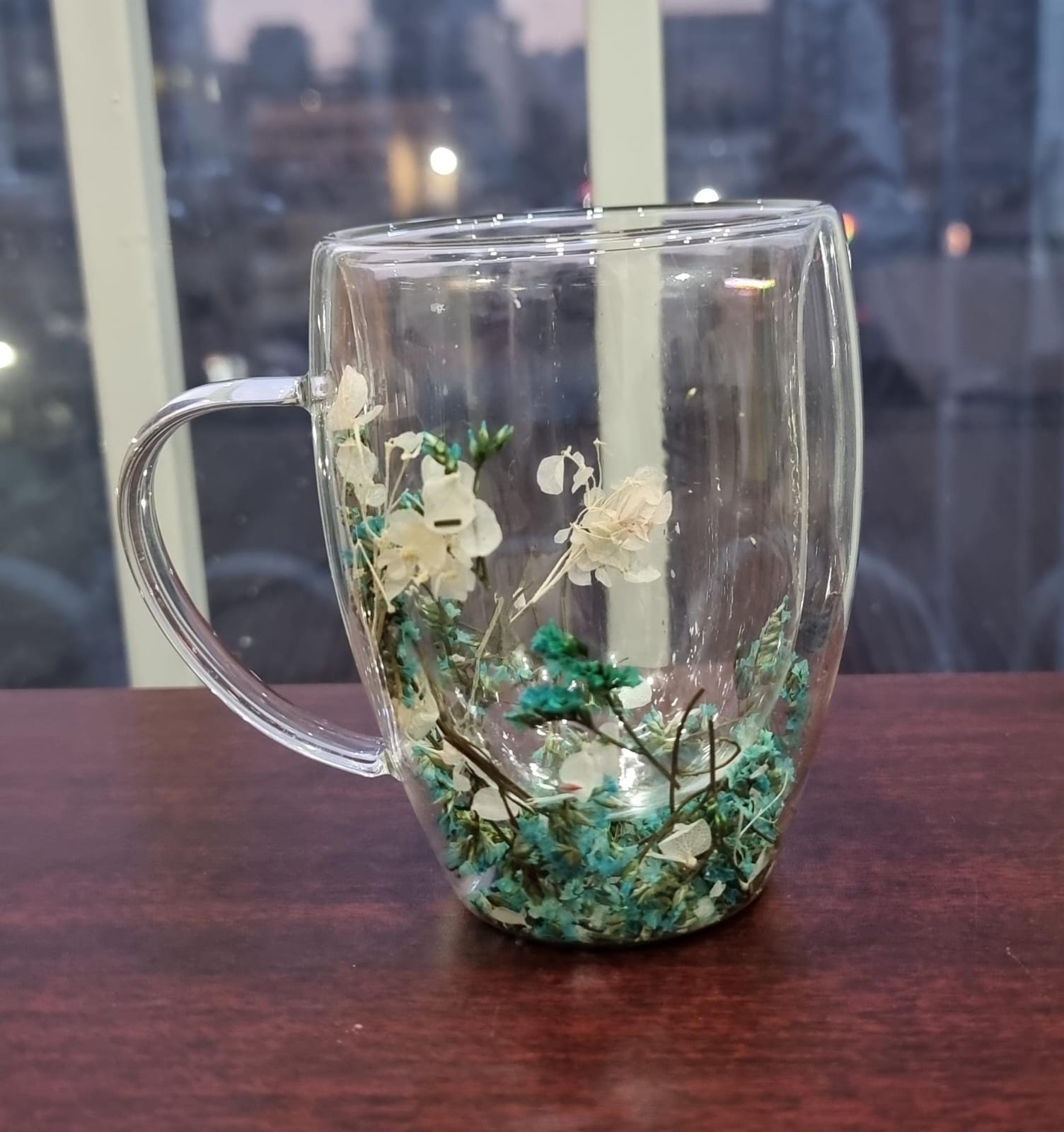 Set of 4PCS High Quality Double Wall Acrylic Cups 350ml – Clear Floral Unbreakable Drink Cups with Real Flower Design for Juice, Tea, Coffee & Cold Beverages