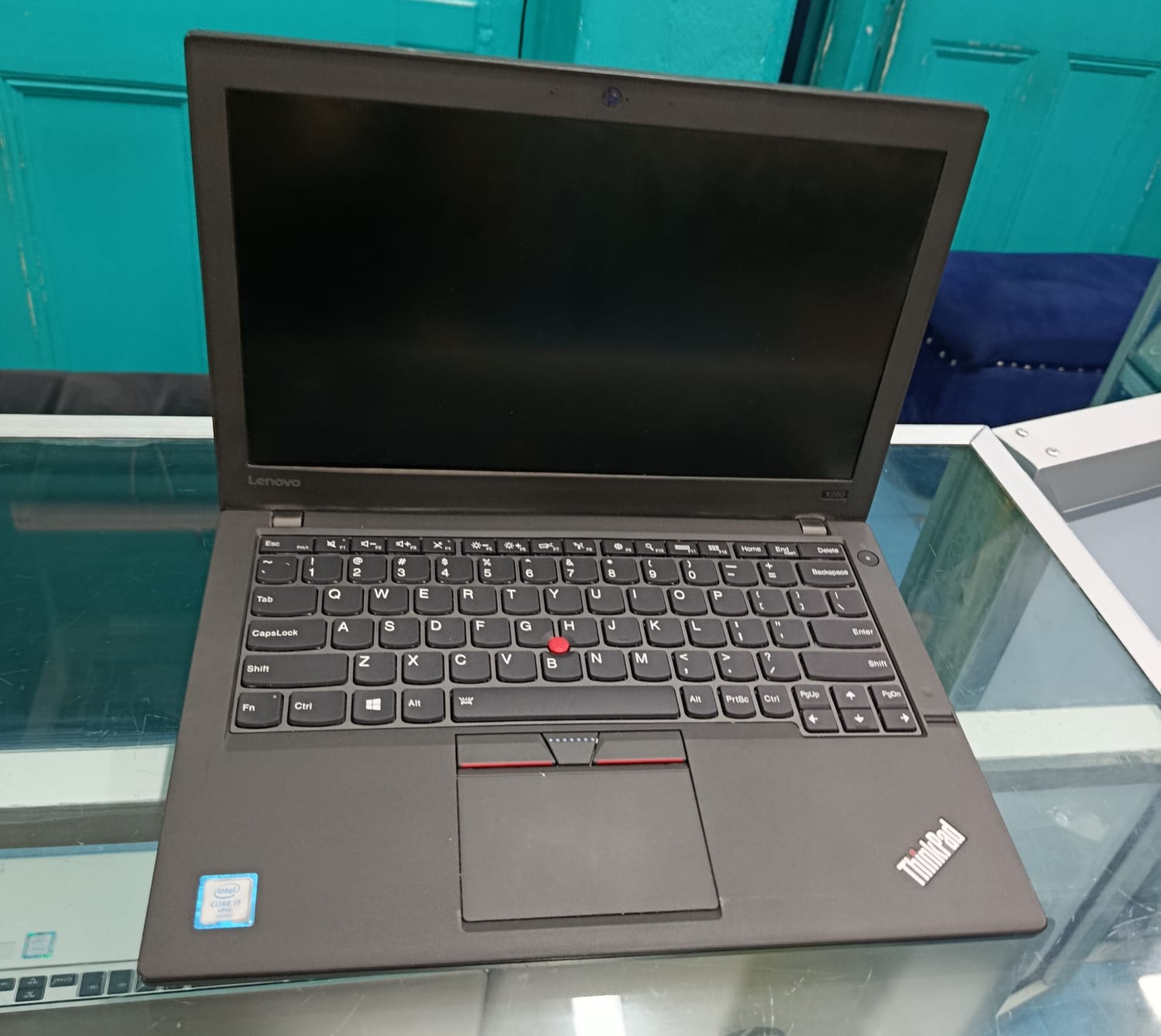 (FREE WIRELESS MOUSE}Refurbished Lenovo ThinkPad X270 Intel Core i5 7th Gen laptop 4GB RAM 128GB SSD Lightweight Laptop  , USB 3.0 HDMI VGA Wi-Fi ports Bluetooth HD webcam Intel HD Graphics