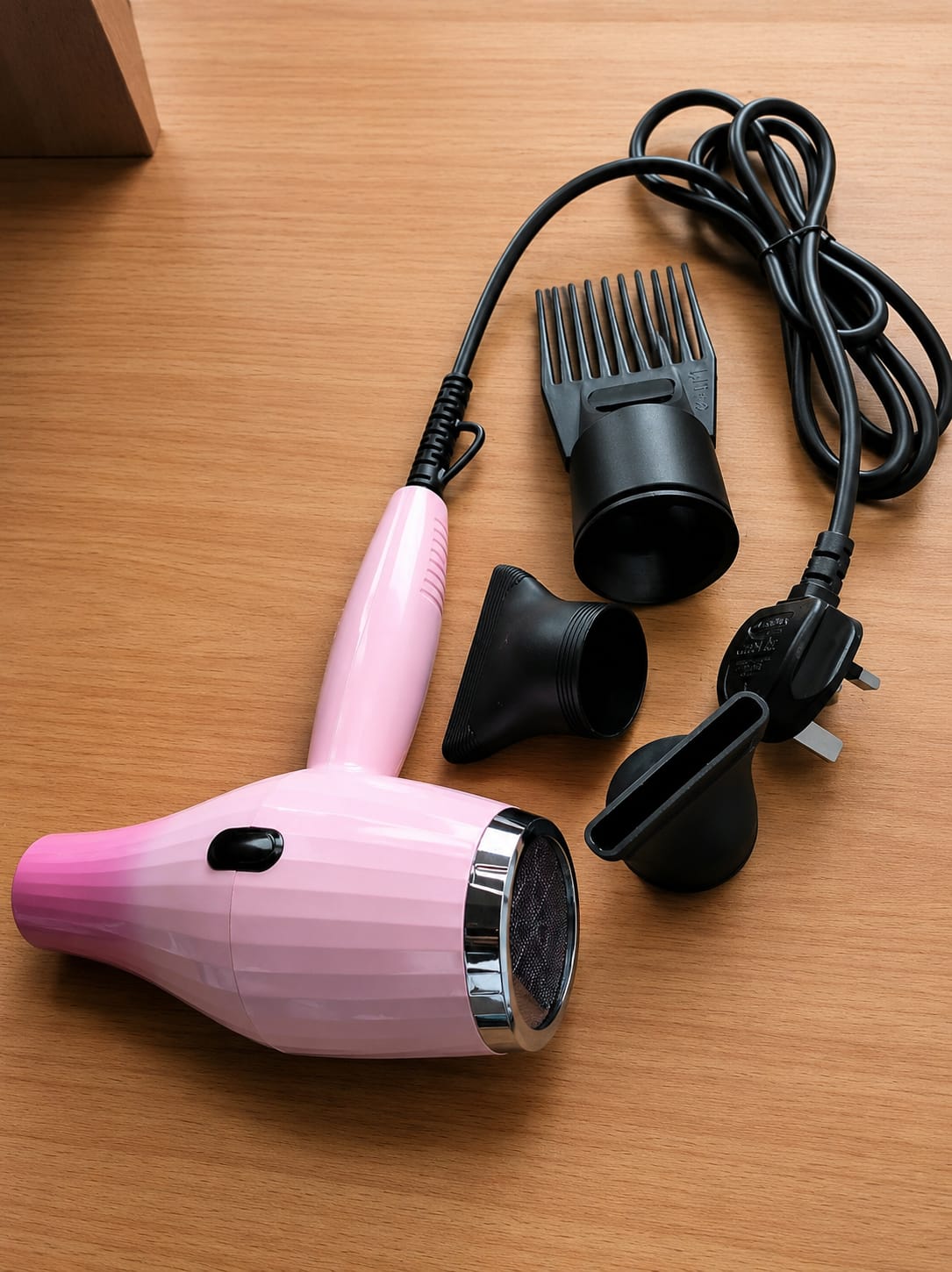 LAC LAICHY L-9090 ROFESSIONAL BLOW DRY AC 220V 50H-60Hz 2200W