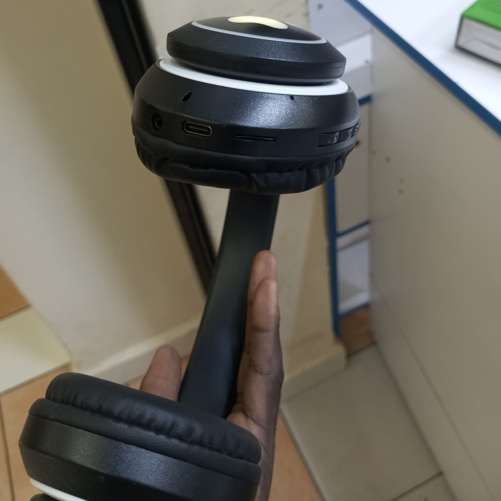 Black CAT STN-28 Pro Wireless Bluetooth Headphones – Black Edition with RGB Lights & Type-C Charging