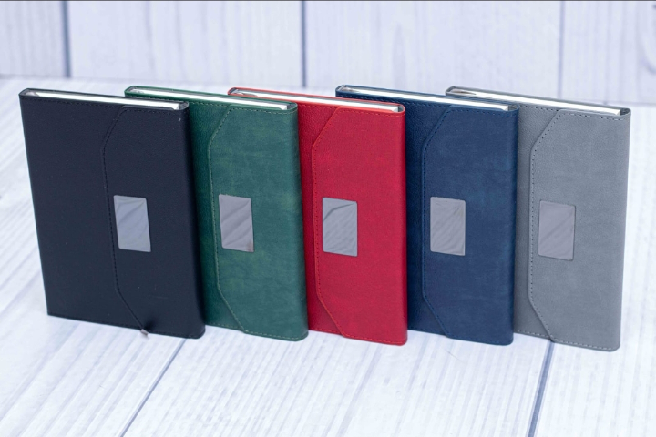 E545 Luxury A5 Spiral Notebook with FREE Pen – Premium Hardcover Journal for School, Office, Business Meetings, Study & Daily Planning (Blue, Red, Black, Grey & Green)