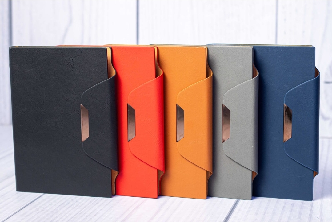 B5 Executive Notebook Journal Set with Complimentary Pen – Premium Hardcover Planner for Work, Study & Daily Notes