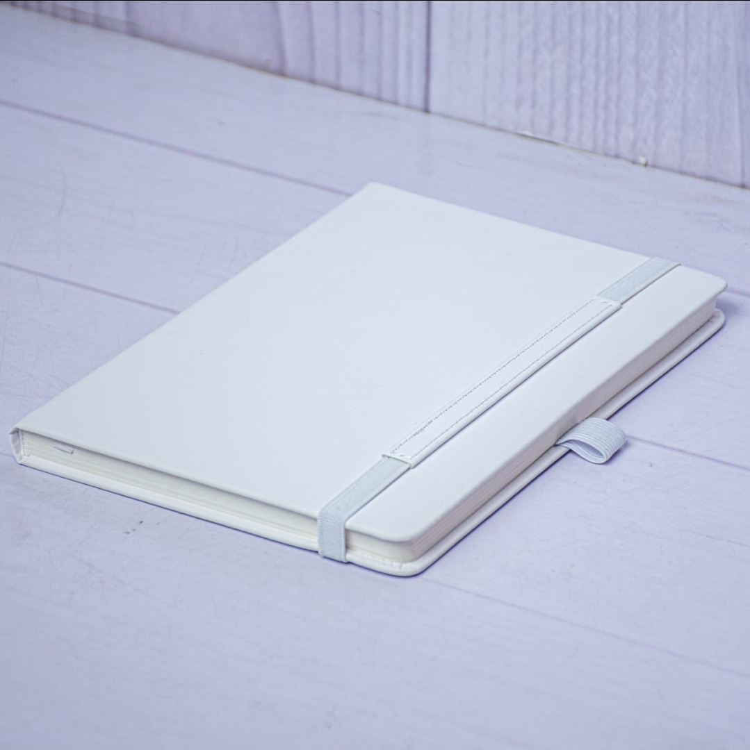 Luxury A5 Hard Cover Executive Notebook Journal with FREE Premium Executive Pen – Business Diary, Office Meeting Notebook, School Writing Book, Planner & Organizer for Professionals & Students