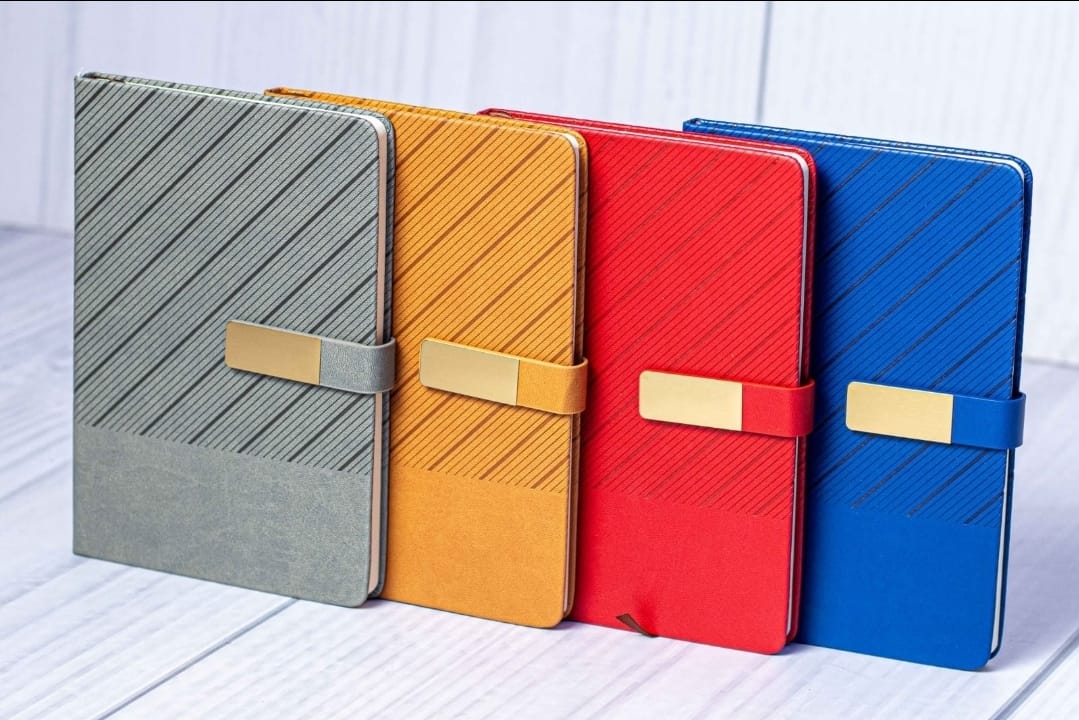 Limited Offer! Luxury Wave A5 Executive Notebook with FREE Executive Pen – Premium Hard Cover Business Diary, Office Journal, Professional Planner & Writing Notebook