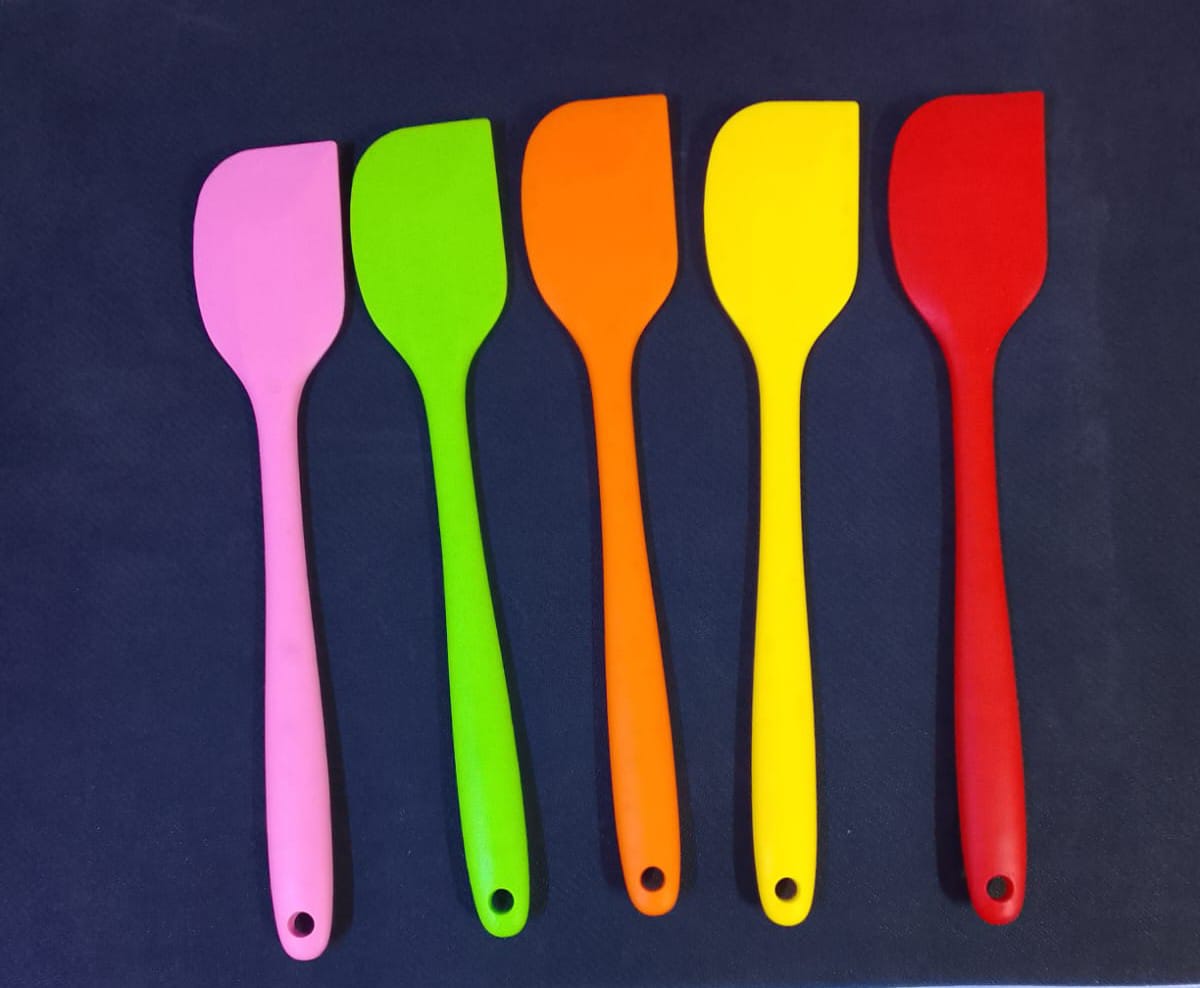 Heat Resistant 28cm silicone spatula