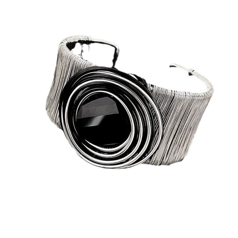 European and American wind heavy industry coil winding open bracelet, women's fashion design, light luxury temperament bracelet, punk arm ring bracelet, bracelet accessories