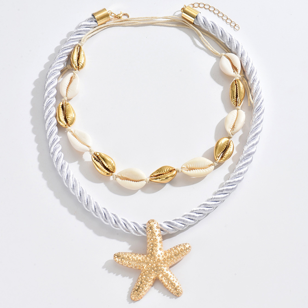 Wholesale of gold necklaces, exaggerated beach style alloy accessories from Europe and America, handmade shell starfish accessories, women's collarbone chain