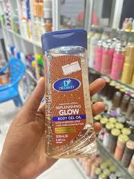 Dr. Davey Replenishing Glow Body Gel Oil with 100% pure cocoa butter - This body oil is formulated to moisturize dry skin, leaving it soft and smooth without a greasy residue.