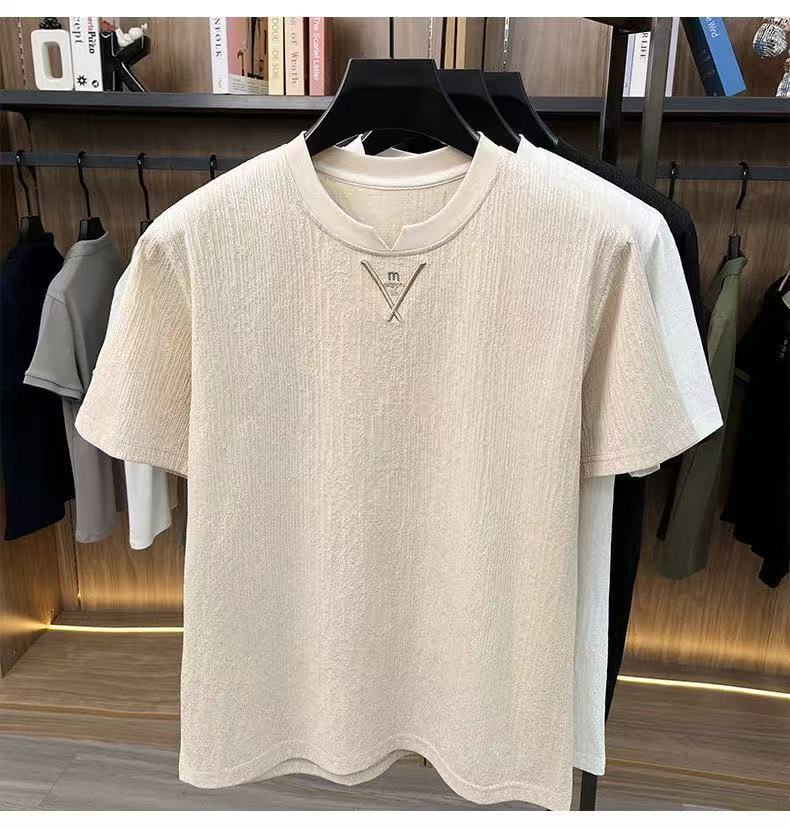 Cross-border men's short-sleeved loose-fitting summer textured pleated lightweight breathable top, short-sleeved round-neck new-style T-shirt, casual men's clothing.