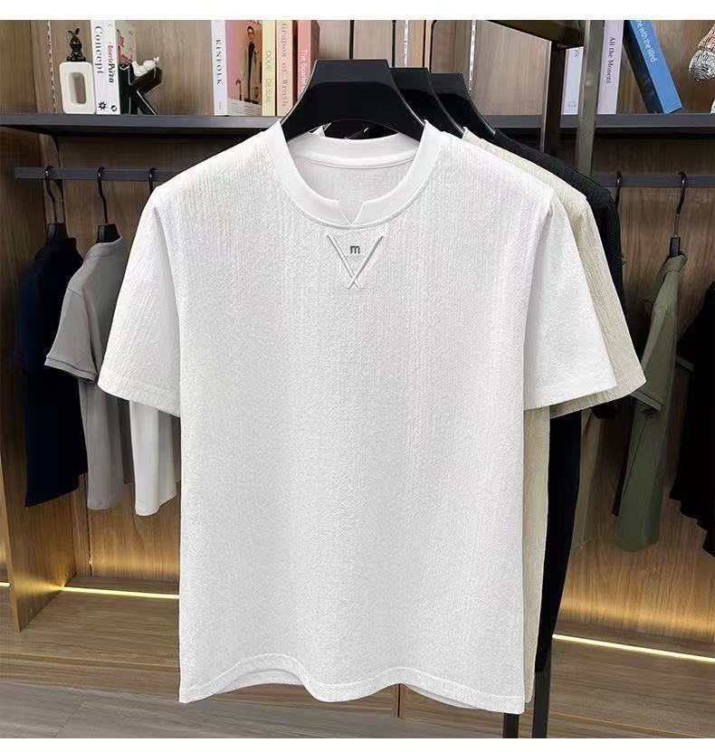 Cross-border men's short-sleeved loose-fitting summer textured pleated lightweight breathable top, short-sleeved round-neck new-style T-shirt, casual men's clothing.