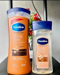 2 pack ,725ML Vaseline Daily Brightening Even Tone Lotion  + Intensive Care Vitamin B3 Body Oil 200ML( DECEMBER OFFER)