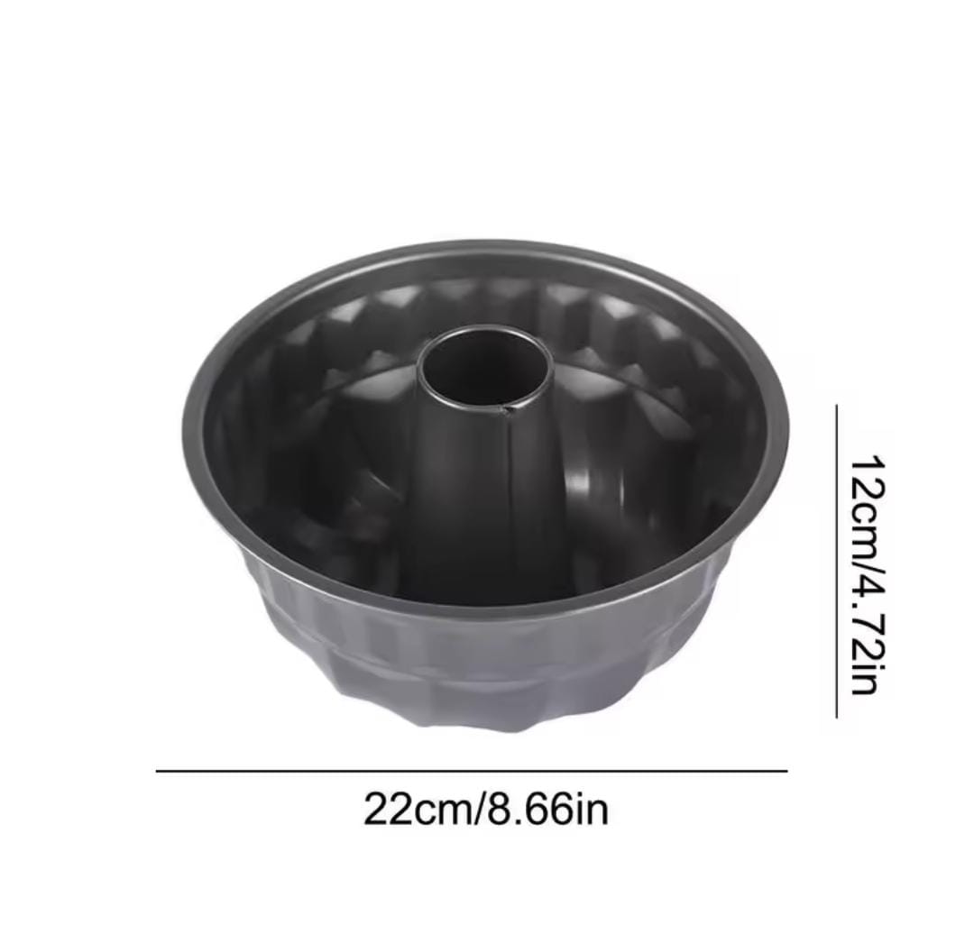 Non-Stick Donut Shape Cake Mould – Fluted Ring Baking Pan for Cakes & Desserts