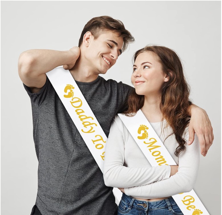 Mom To Be Sash Cotton Baby Shower Sash White Black & Gold Pregnancy Celebration Party Sash for Baby Shower Decoration Adjustable Maternity Event Accessory for Expectant Mother Photoshoot