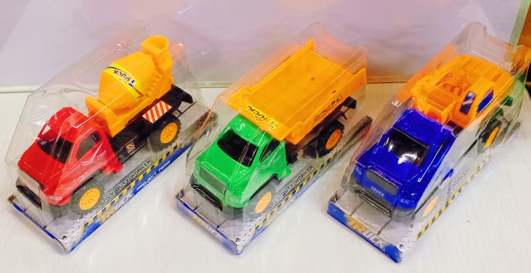 Friction Powered Construction Vehicle Toy Set Mixer Dump Truck & Car Carrier Plastic Engineering Trucks Set for Kids Construction Play Vehicles Battery-Free Push and Go Trucks Educational Toy Set for
