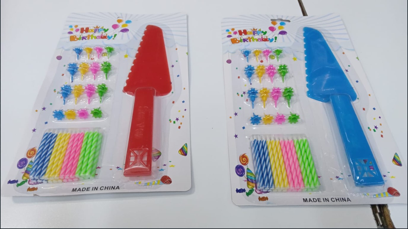 Happy Birthday Cake Decorating Set Multicolored Birthday Candles with Plastic Cake Spatulas Cake Topper Decoration Set for Birthday Celebration Party Cake Accessories Fashion For Life
