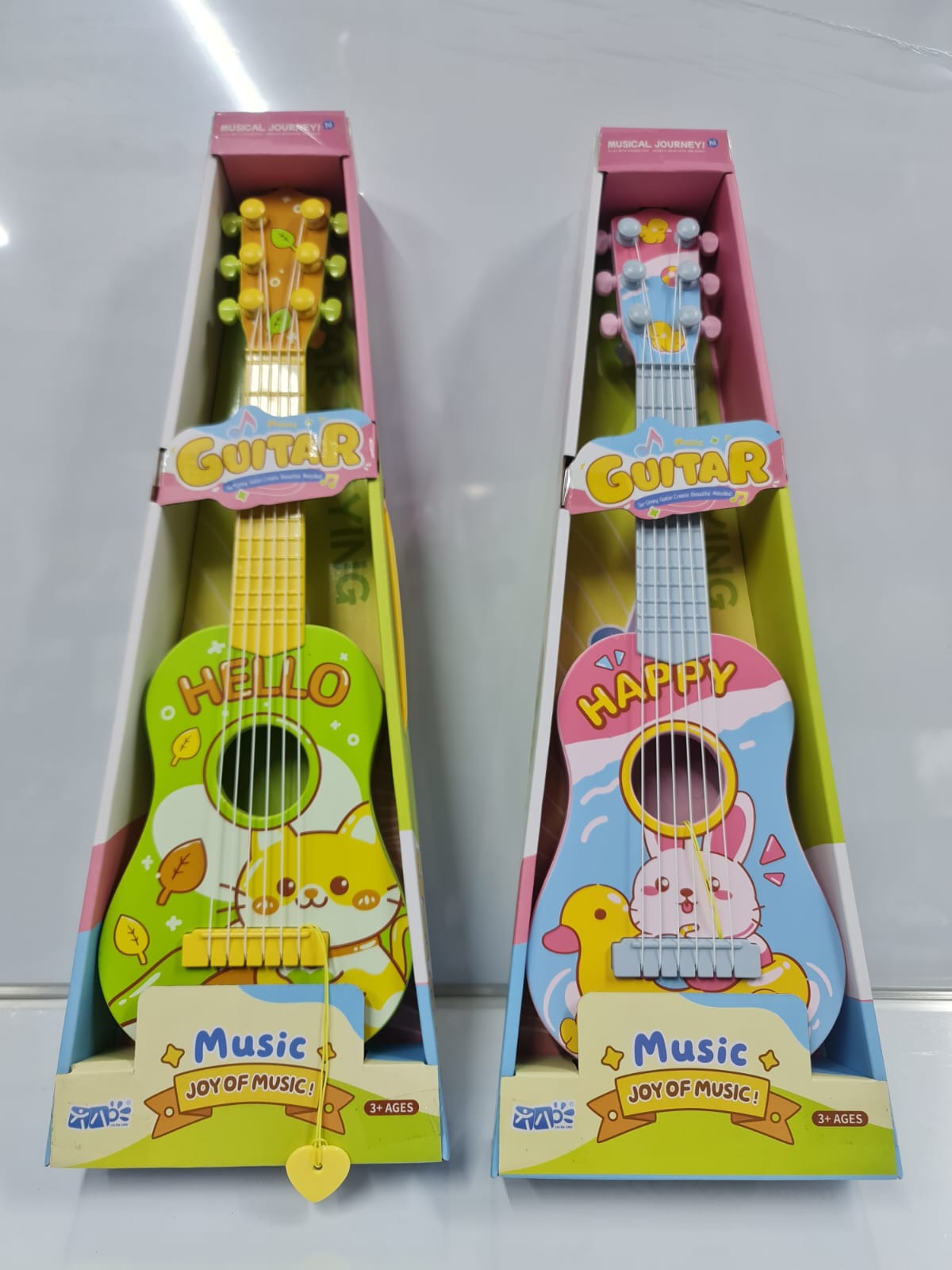 Hello Kitty 6-String Kids Guitar Musical Toy Cute Cartoon Acoustic Style Beginner Learning Instrument for Children Pink Educational Music Guitar Toy for Kids Ages 3+
