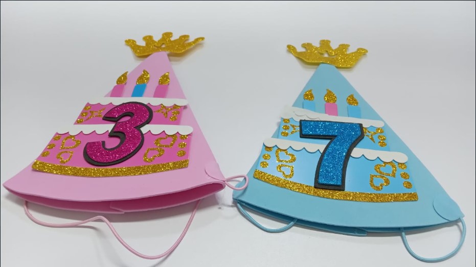 Glitter Number Birthday Party Hats Cake Shape Crown Party Hats with Number 3 & 7 Sparkly Birthday Celebration Hats for Kids Birthday Party Supplies Decorative Foam Paper Party Headwear