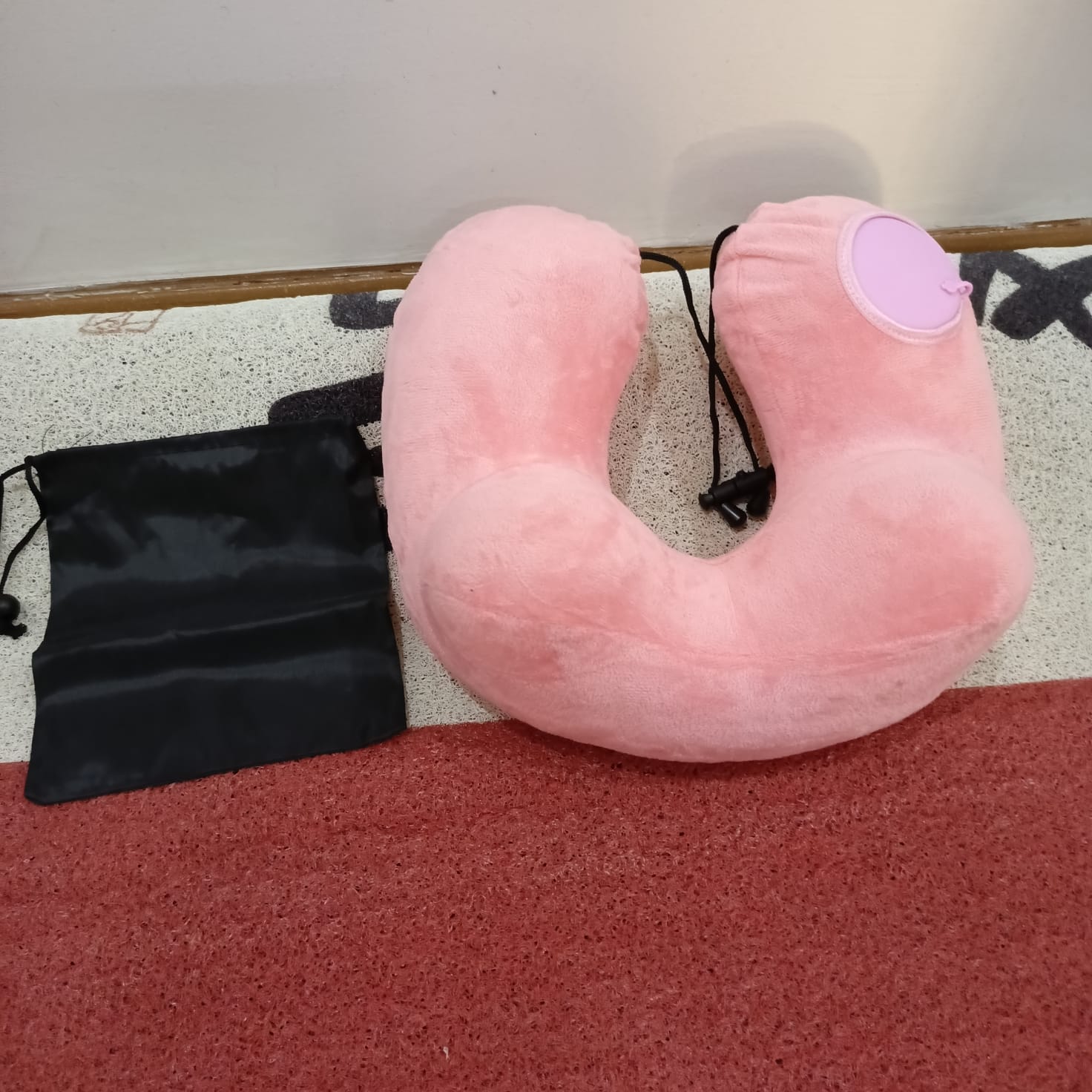 Soft Inflatable Travel Pillow for Airplanes Velvet Inflatable Travel Neck Pillows with Compact Bag and Blindfold for Traveling, Airplane, Train, Car, Office