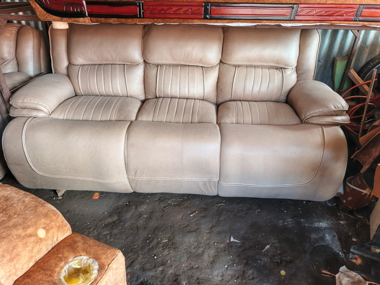 semi recliner