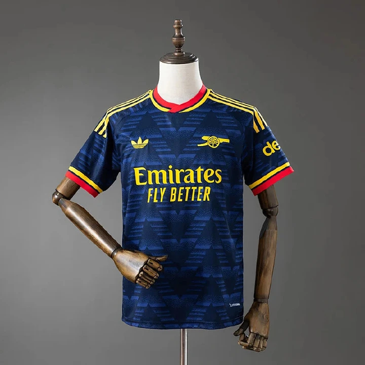 🔵🟡 GUNNERS BANANA LEGACY! Original Arsenal FC 2026/27 Away Jersey – Premium Navy Blue Football Shirt with Bruised Banana-Inspired Graphic & Yellow-Red Details ⚽🔥