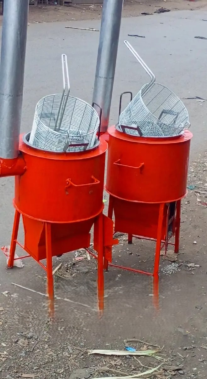 Heavy-Duty Commercial Chips Frying Jiko Using Firewood or Charcoal