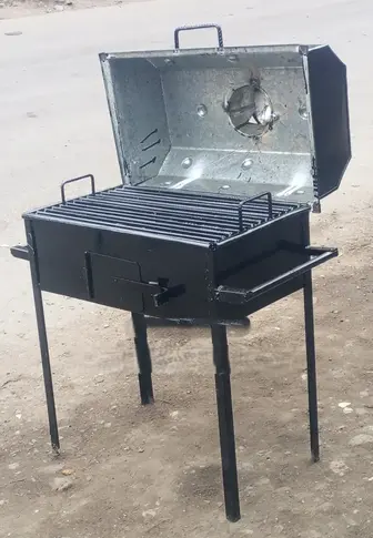 Metallic Charcoal Barbecue Grill for Hotels and Street Vendors size 24
