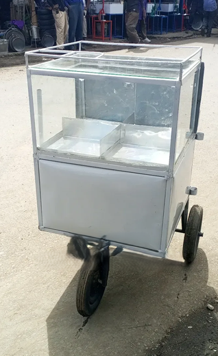 Juakali made Smokie, Cassava, Sausage, Samosa, and Egg Street Food Vending Trolley for Fast, Convenient, and Professional Outdoor Food Business Operations.🔥🔥🔥🔥🔥🔥