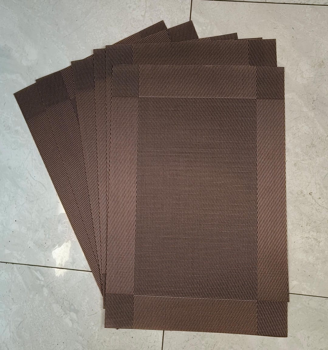 6pc PVC Dining Table Mats Heat Resistant Non-Slip Place Mats, Gold Stain Resistant Placemats for Home, Hotel, Restaurant Kitchen Table Mat Home Decoration