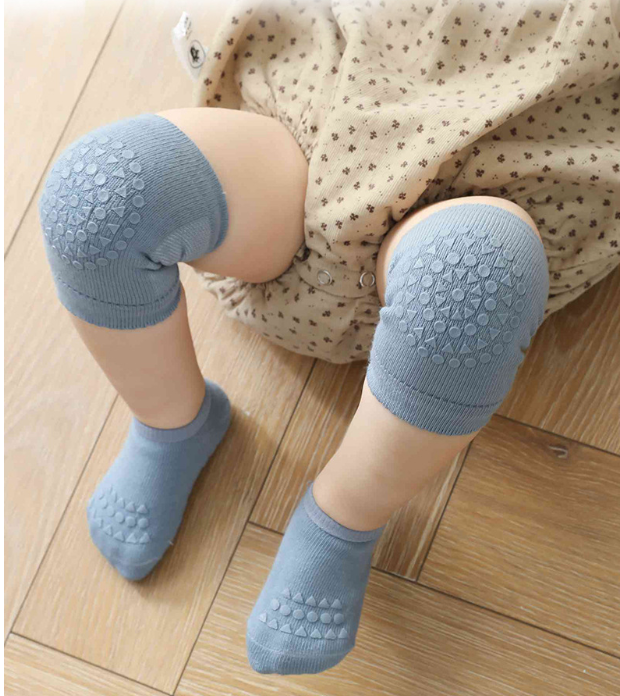4pcs Non-Slip Baby Knee Pads & Socks Set – 2 Knee Protectors + 2 Anti-Slip Socks, Soft Cushioned for Crawling & Walking, Breathable & Comfy for 0-1 Year, Ideal for Home, Carpet & Outdoor Play
