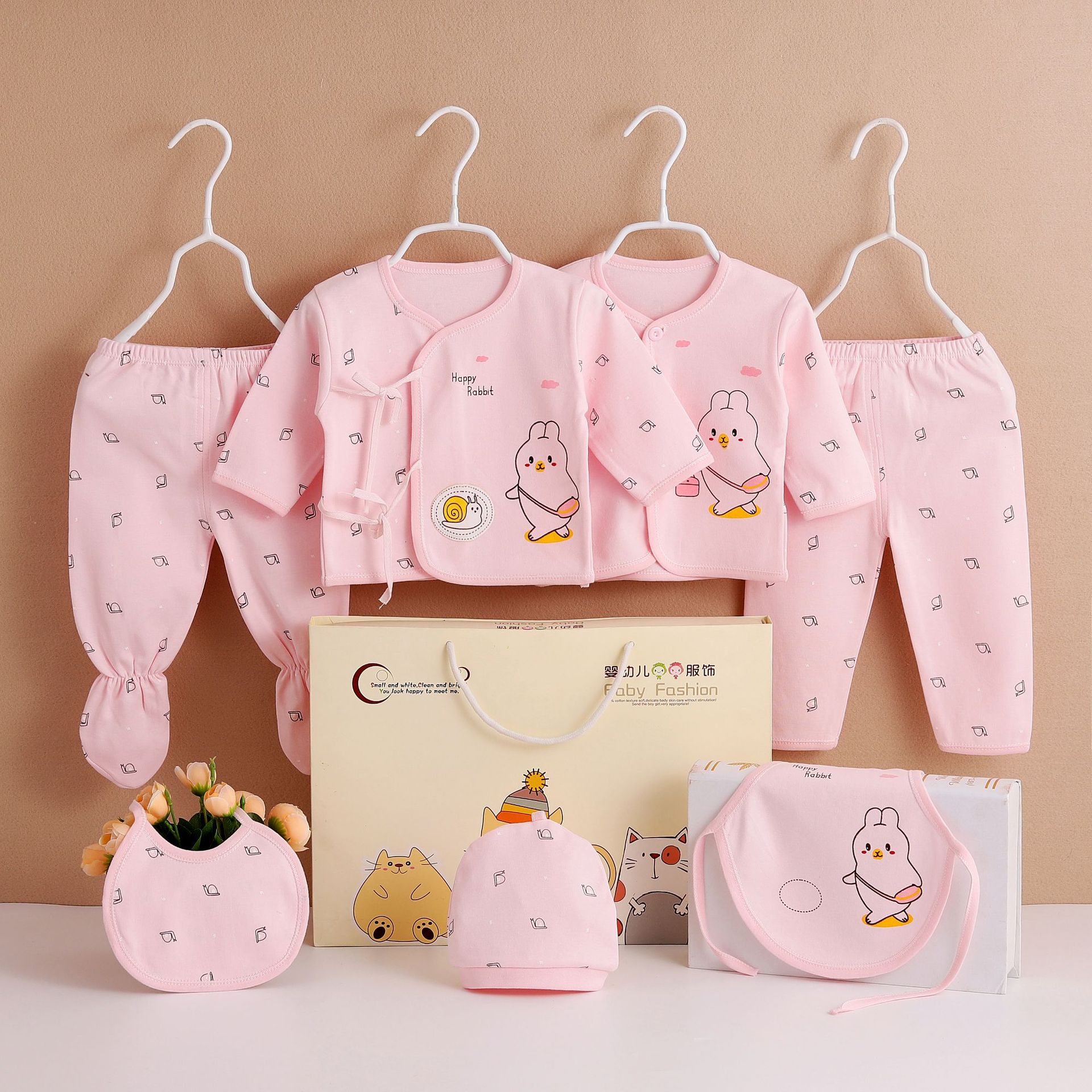 Mamatoto 7Pcs Newborn Baby Outfit Set – Cotton Soft All-Season Gift Box for Boys & Girls, Perfect Baby Shower Gift, First Clothes Present, Includes Bodysuits, Pants, Hat & Bib, 0-3 Months