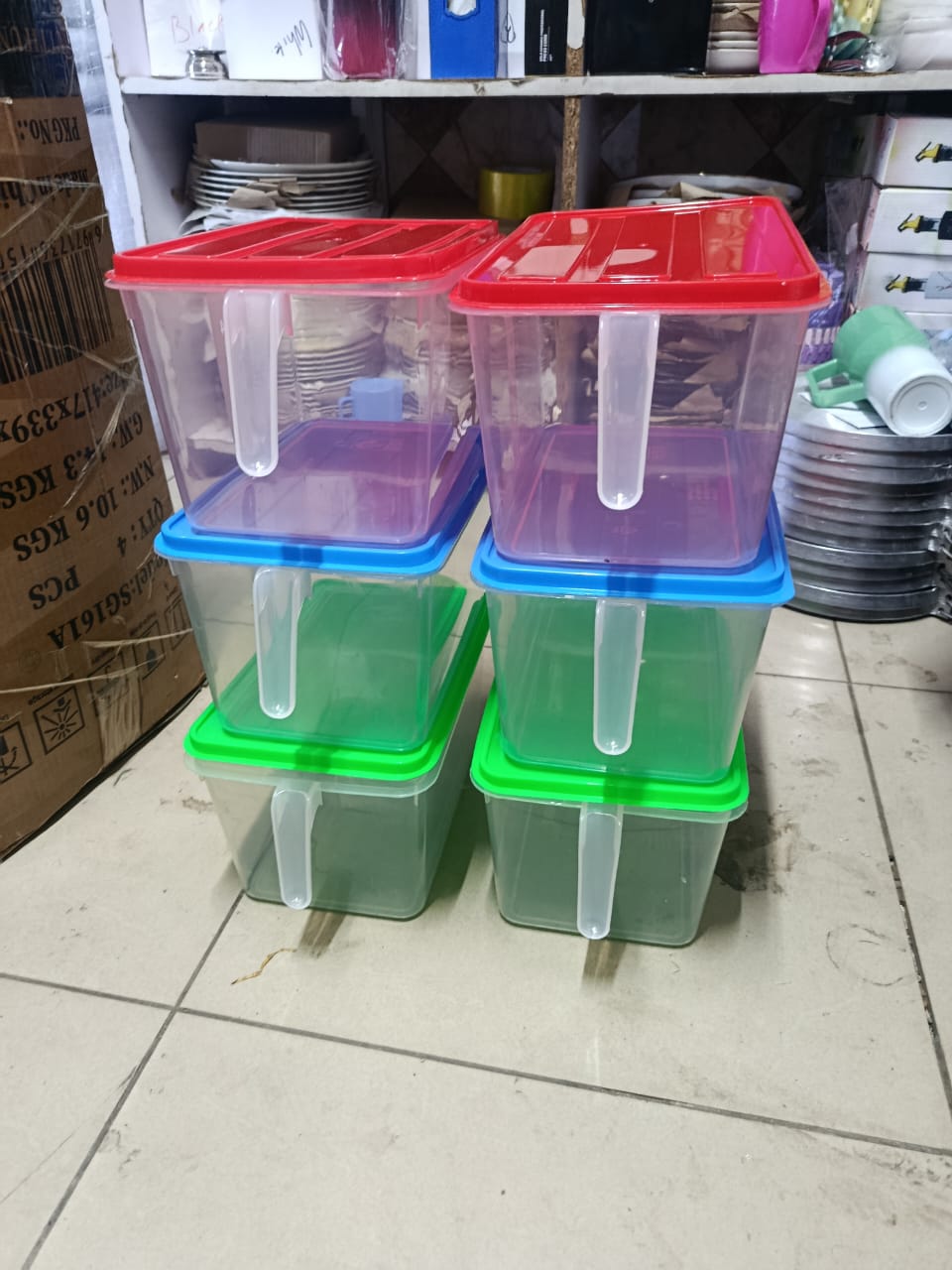 2PCS PLASTIC FRIDGE / CEREAL STORAGE CONTAINERS
Keep your kitchen, pantry and refrigerator neat and organized with these 2 practical plastic storage containers, perfect for cereals, grains, snacks, fr