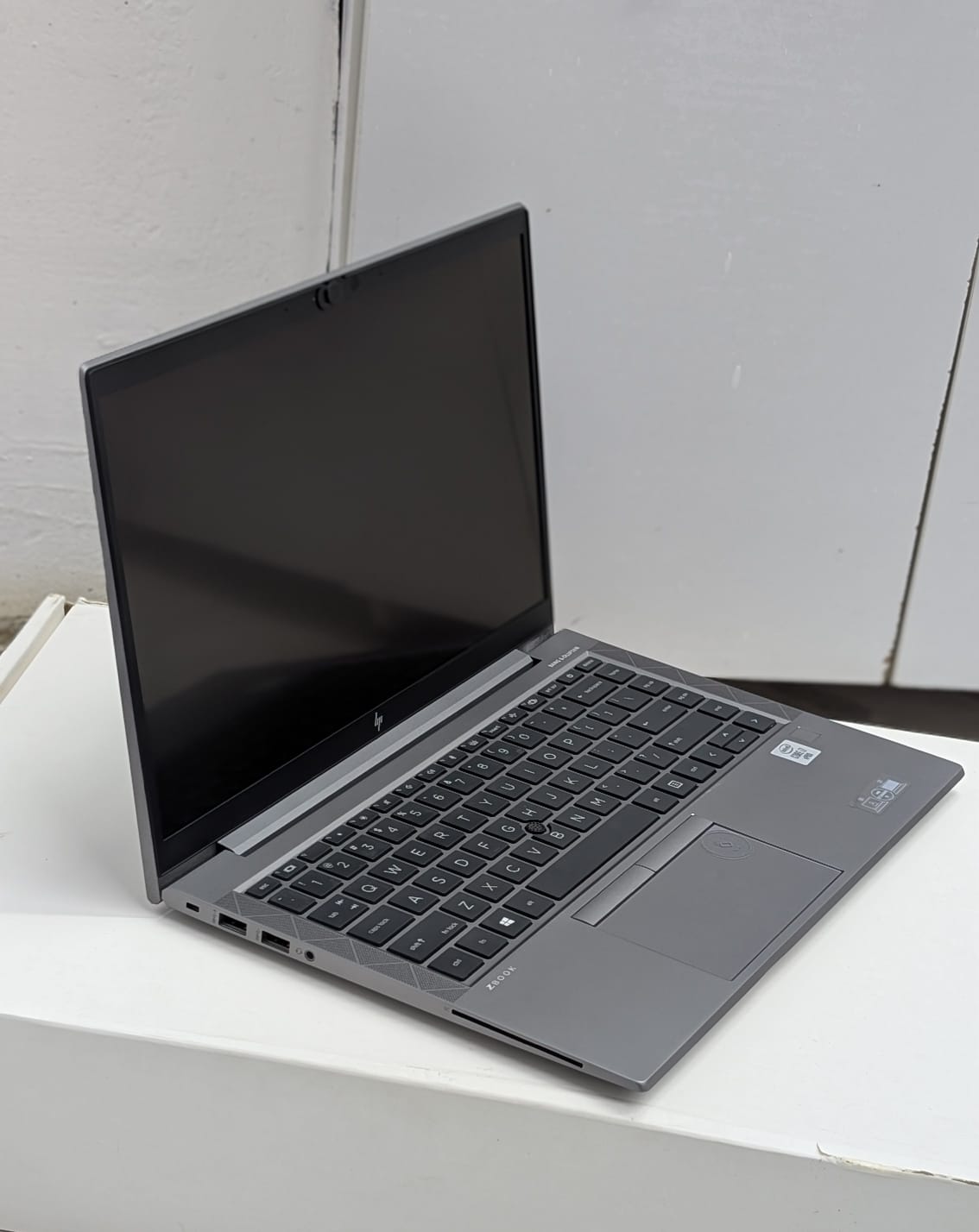 HP ZBOOK FIREFLY 14" INCH G8 MOBILE WORKSTATION INTEL CORE I7 11TH GEN 16GB RAM 512GB 4GB NVIDIA GRAPHICS TOUCHSCREEN