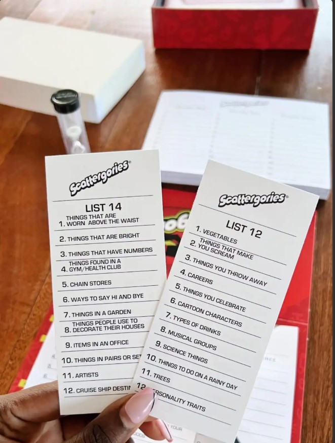 Scattergories CARD Game – Family Fun Thinking & Word Challenge Card Game, Classic Party Game for Teens 13+, Multiplayer Standard Edition, Fast-Paced Creativity & Category-Based Brain Game