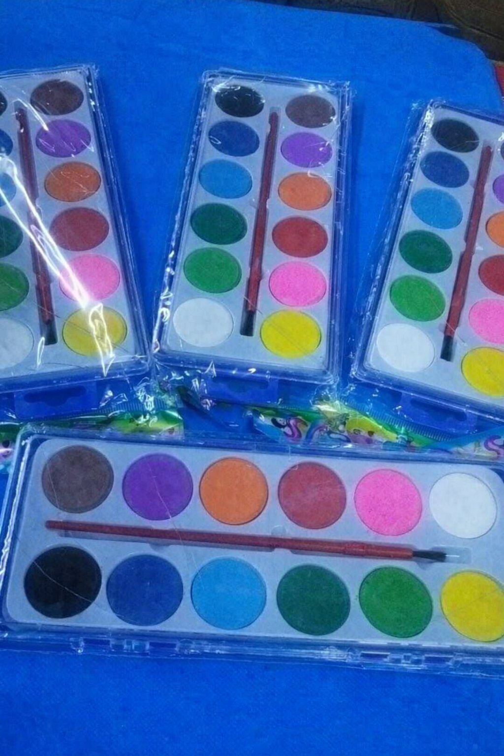 Watercolor Paint Set  Colors in Plastic Palette Tray with Paintbrush for Kids, Students & Beginners