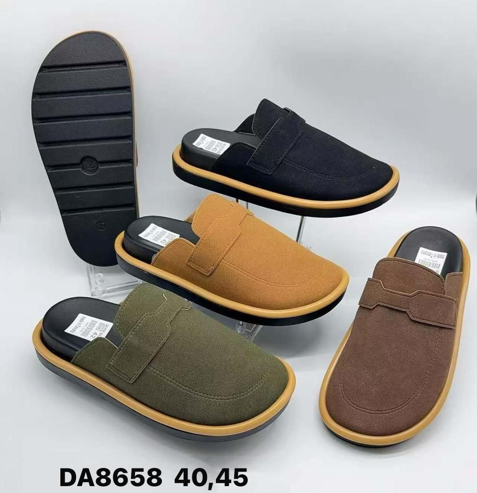 Men’s Comfortable Casual Clogs Lightweight Slip-On Shoes with Cushioned Footbed, Breathable Design, Durable Non-Slip Sole for Everyday Indoor Outdoor Wear Stylish Practical Footwear