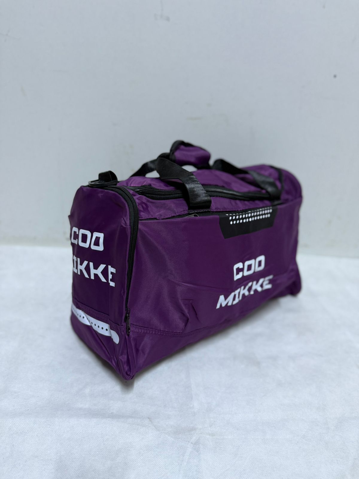 travel Duffle Bag Spacious Lightweight Carry Bag with Durable Material, Comfortable Straps, Secure Zipper, Multipurpose Gym Weekend Luggage for Men and Women
