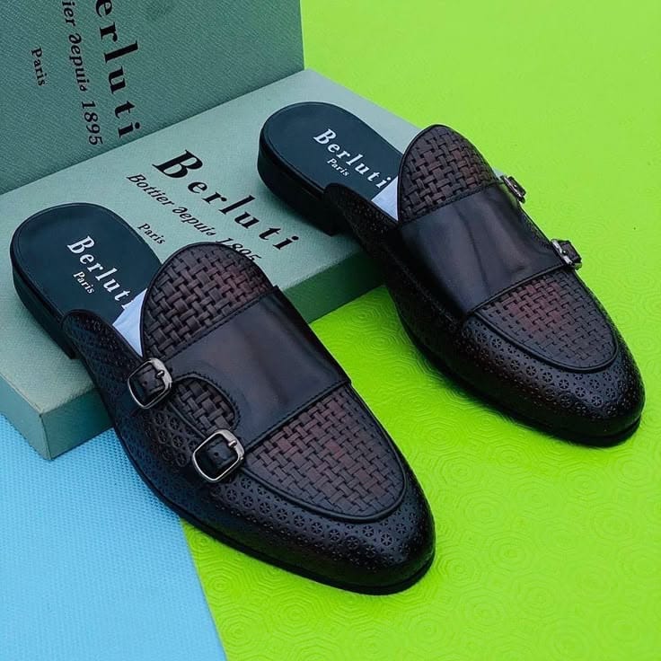 Men’s Stylish Mules Slip-On Shoes with Comfortable Fit, Lightweight Design, Cushioned Insole, Durable Non-Slip Sole, Casual Smart Everyday Wear for Modern Men