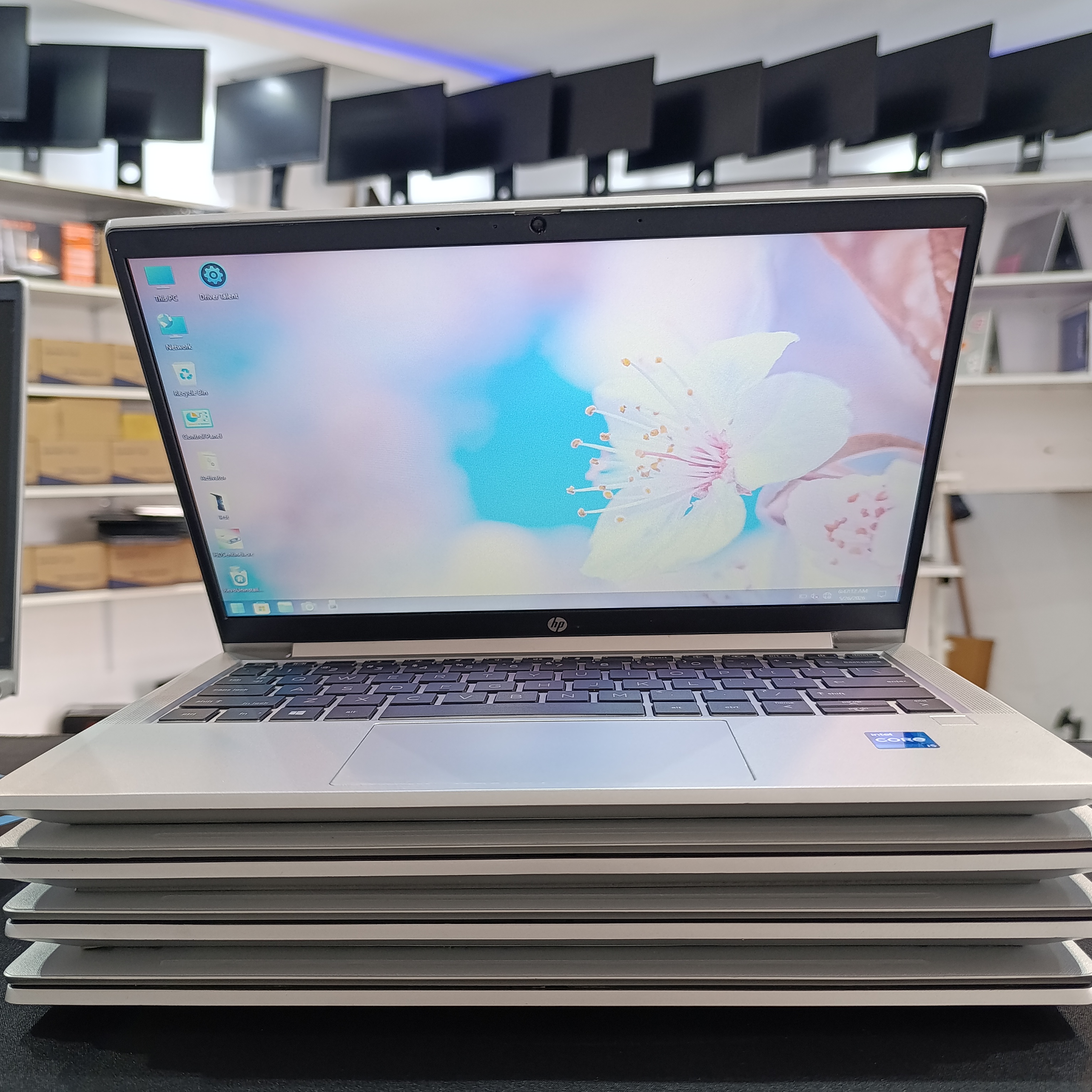 Super Deal … HP ProBook 430 G8 🔥. Intel Core i5-1165G7 11th Generation. 8GB Ram 256GB SSD Storage. 2.8 GHz ( 8 CPUs ) Intel Iris Xe Graphics. Fingerprint 🫆 Sensor 13" inch FREE WIRELESS MOUSE