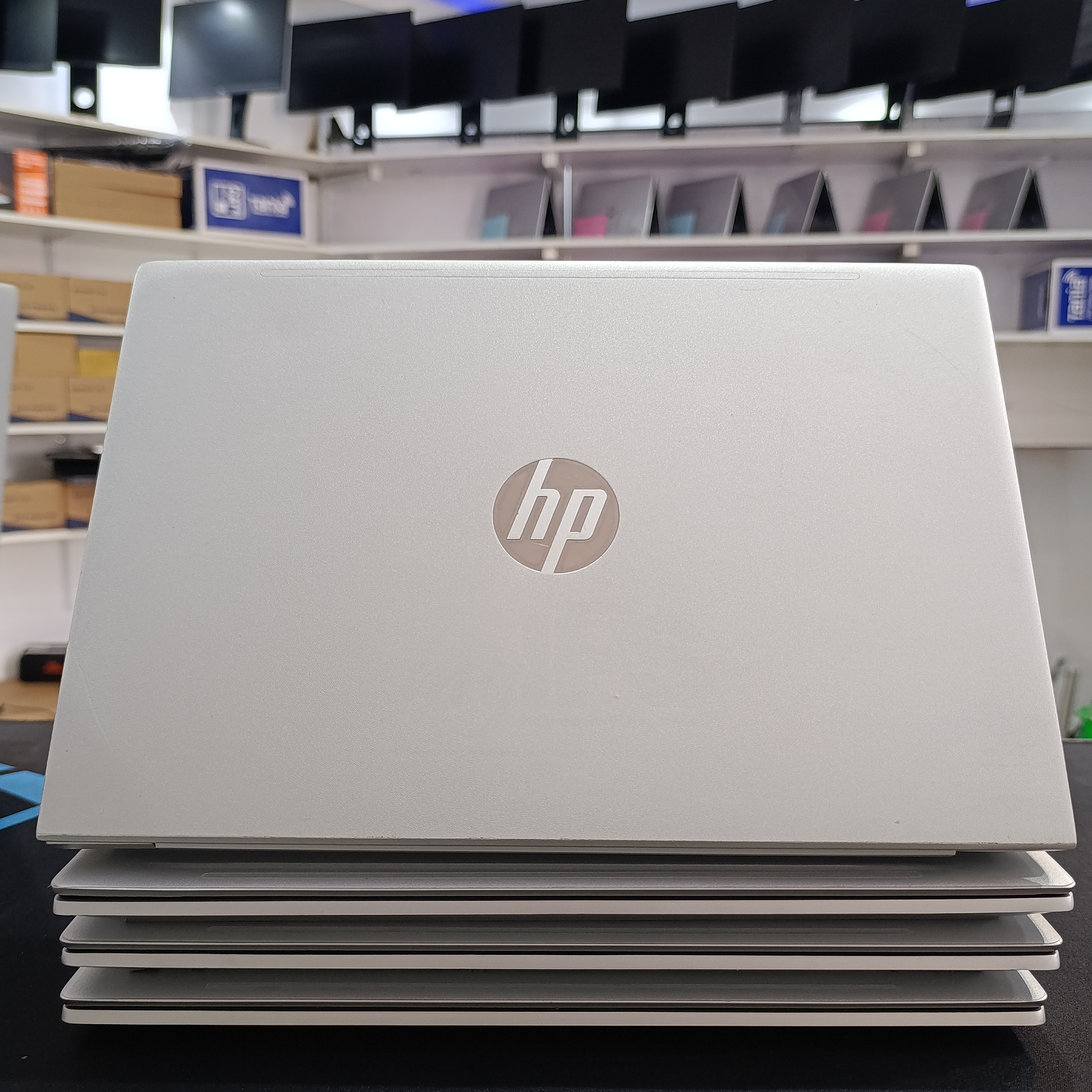 Super Deal … HP ProBook 430 G8 🔥. Intel Core i5-1165G7 11th Generation. 8GB Ram 256GB SSD Storage. 2.8 GHz ( 8 CPUs ) Intel Iris Xe Graphics. Fingerprint 🫆 Sensor 13" inch FREE WIRELESS MOUSE