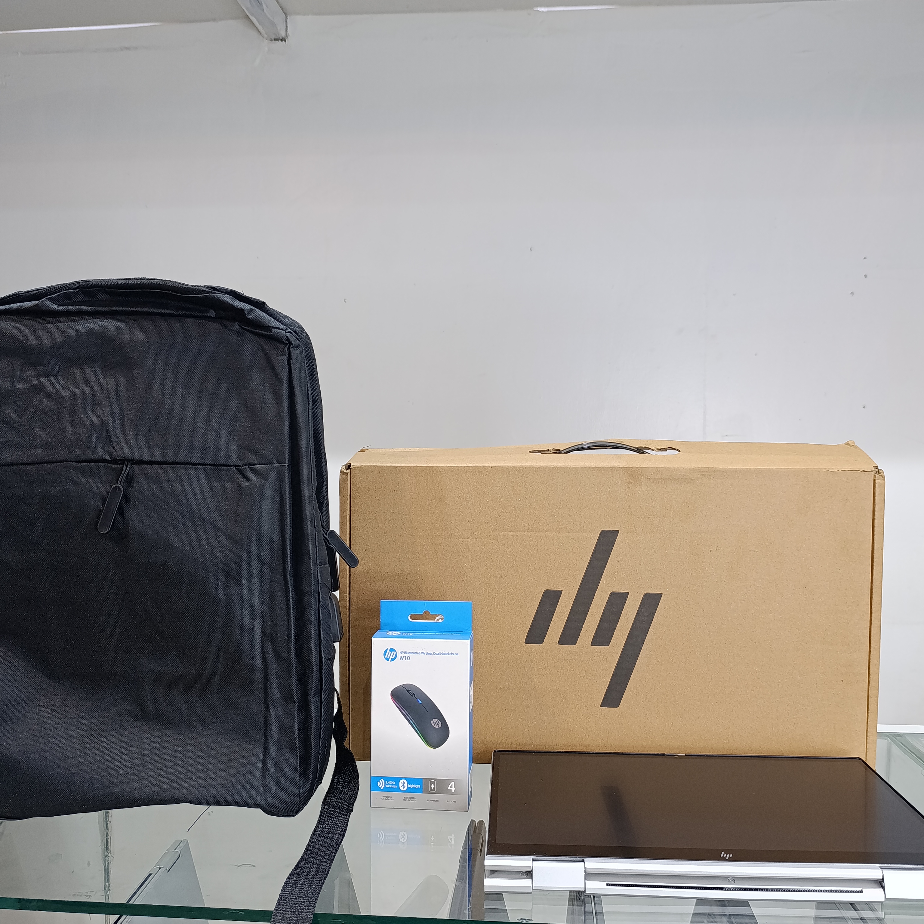 HP ELITEBOOK X360 830 G7 INTEL CORE i5-10210U 8GB DDR4 RAM256GB SSD TOUCHSCREEN10TH GENERATION 13.3 INCH DISPLAY with BANG AND OLUFSEN BOXED LAPTOP WITH FREE BAG AND MOUSE