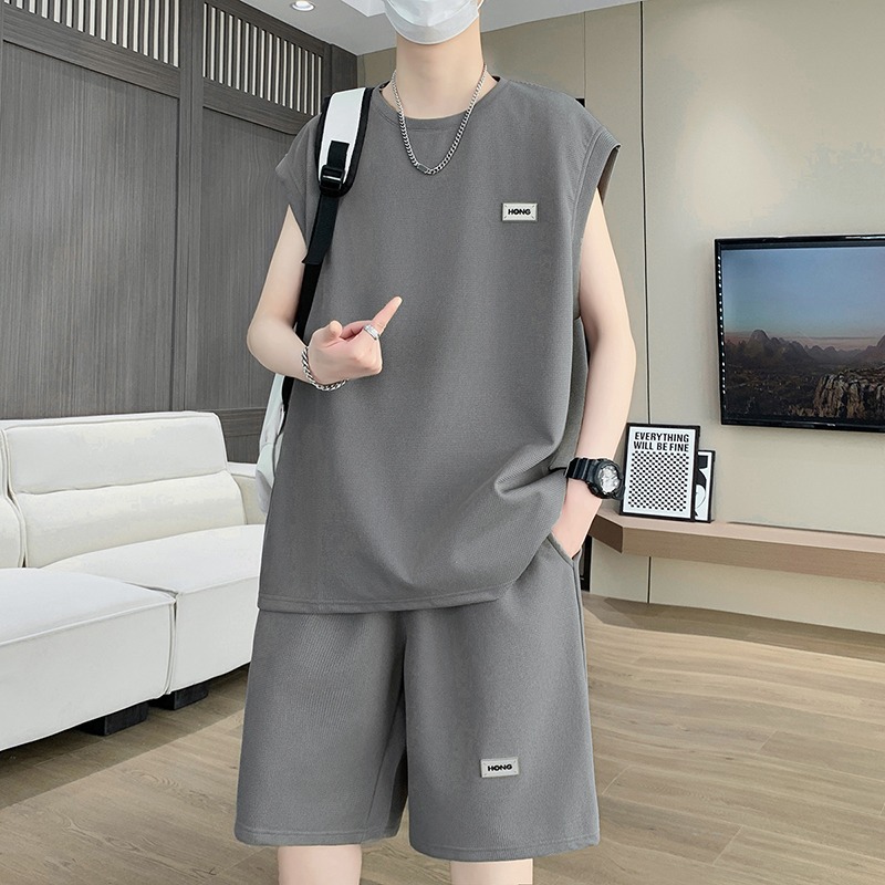 High-end Summer Trendy Two-Piece Casual Set for Men Quick Dry Sleeveless Sports Tank Top With Five-Point Shorts Loose Fit Breathable Tracksuit Fashion Casual Sports Outfit for Boys and Young Men