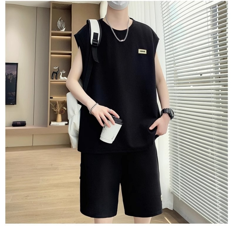 High-end Summer Trendy Two-Piece Casual Set for Men Quick Dry Sleeveless Sports Tank Top With Five-Point Shorts Loose Fit Breathable Tracksuit Fashion Casual Sports Outfit for Boys and Young Men