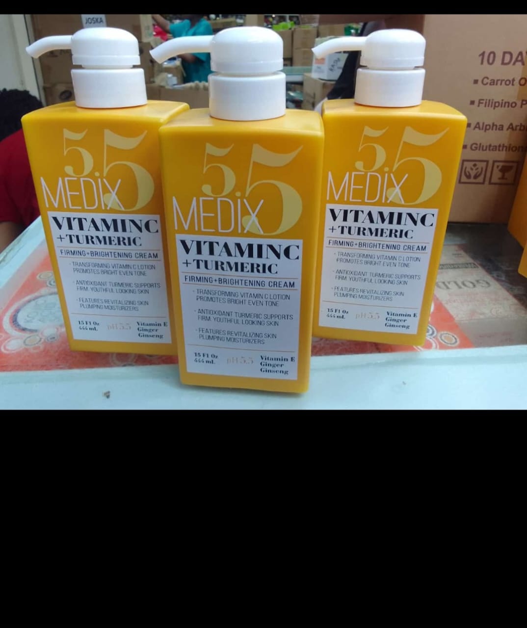 BRIGHTEN YOUR SKIN. NOURISH YOUR BODY. GLOW WITH CONFIDENCE.

MEDIX VITAMIN C + TURMERIC BODY CARE