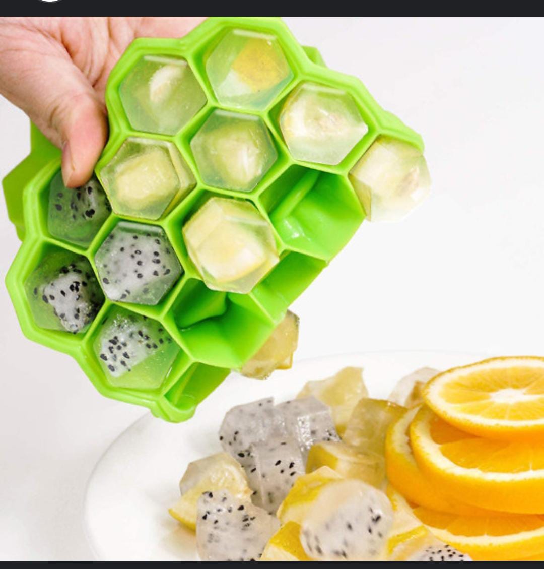 SILICONE ICE CUBE TRAY 37 GRID ICE CUBE MOLD WITH LID HONEYCOMB ICE MAKER REUSABLE ICE CONTAINER FOR WHISKEY COFFEE JUICE SILICONE CUBE PACK HONEY COMB MAKER WITH LID